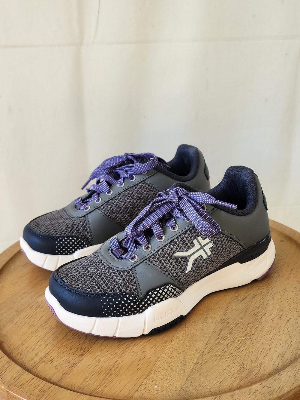 Kuru Quantum 2 Womens Wide Sneakers Shoes